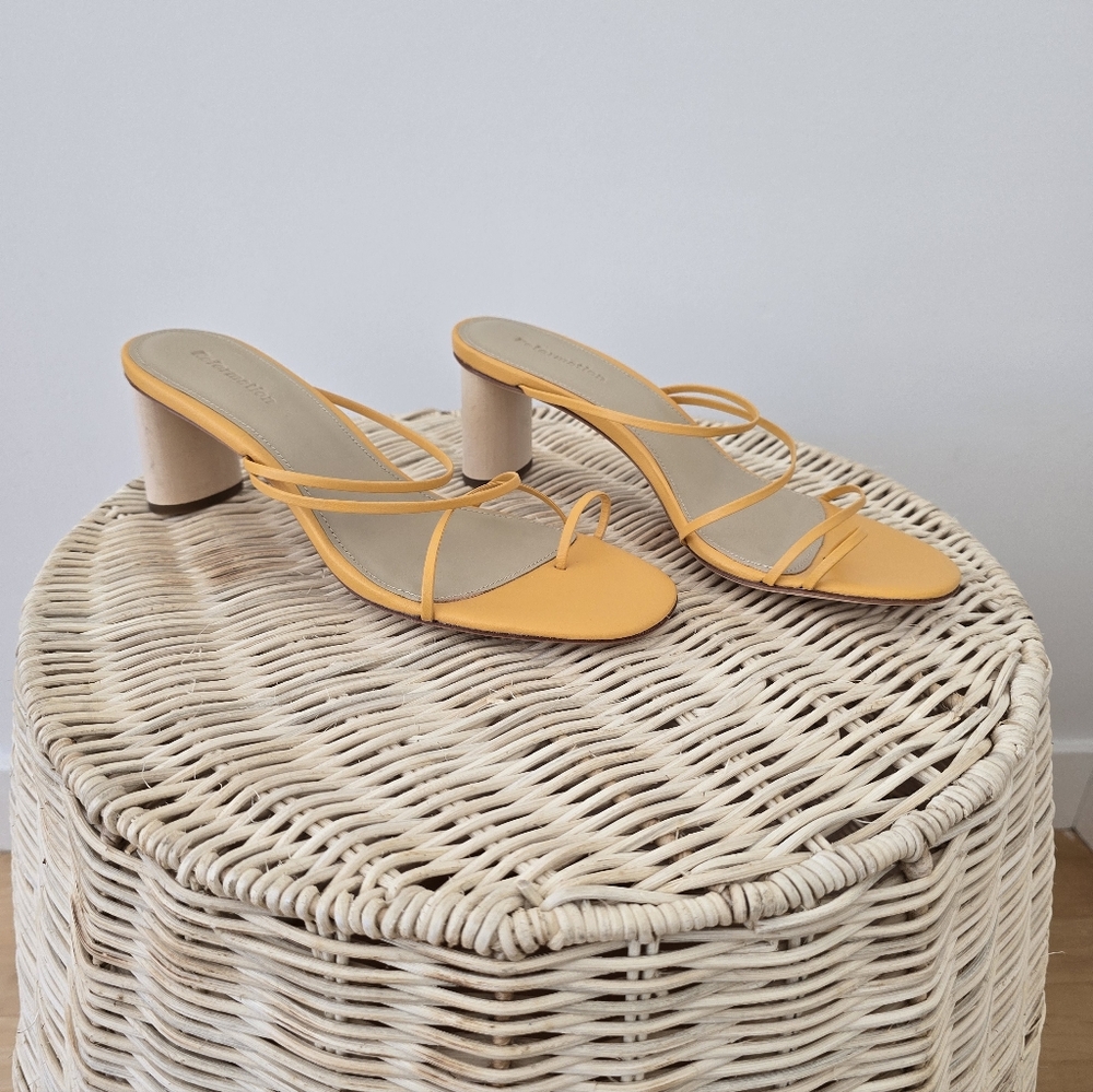 Reformation Rachel Strappy Heeled Block Sandal In Ochre Yellow Womens 7 EUC